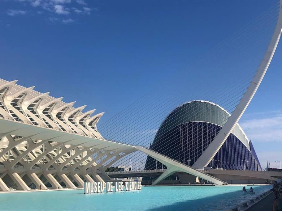Ferienwohnung Loft Con Estilo Y Terraza En Centro Historico Valencia Exterior foto