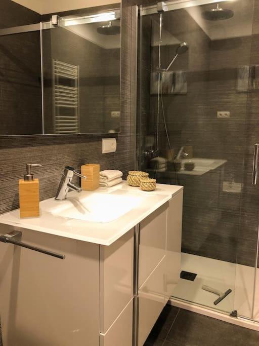 Ferienwohnung Loft Con Estilo Y Terraza En Centro Historico Valencia Exterior foto